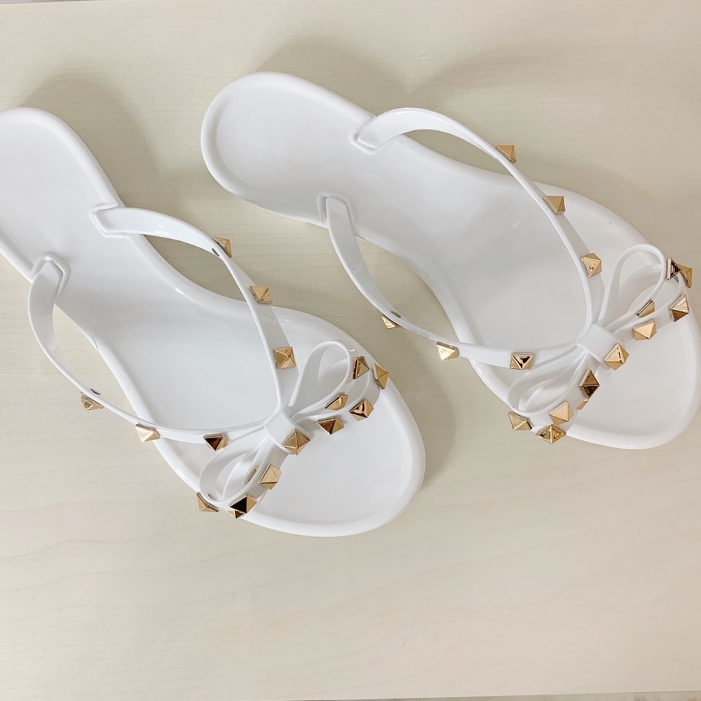 NEW Roxie Sandal- in White - Picture 3 of 5